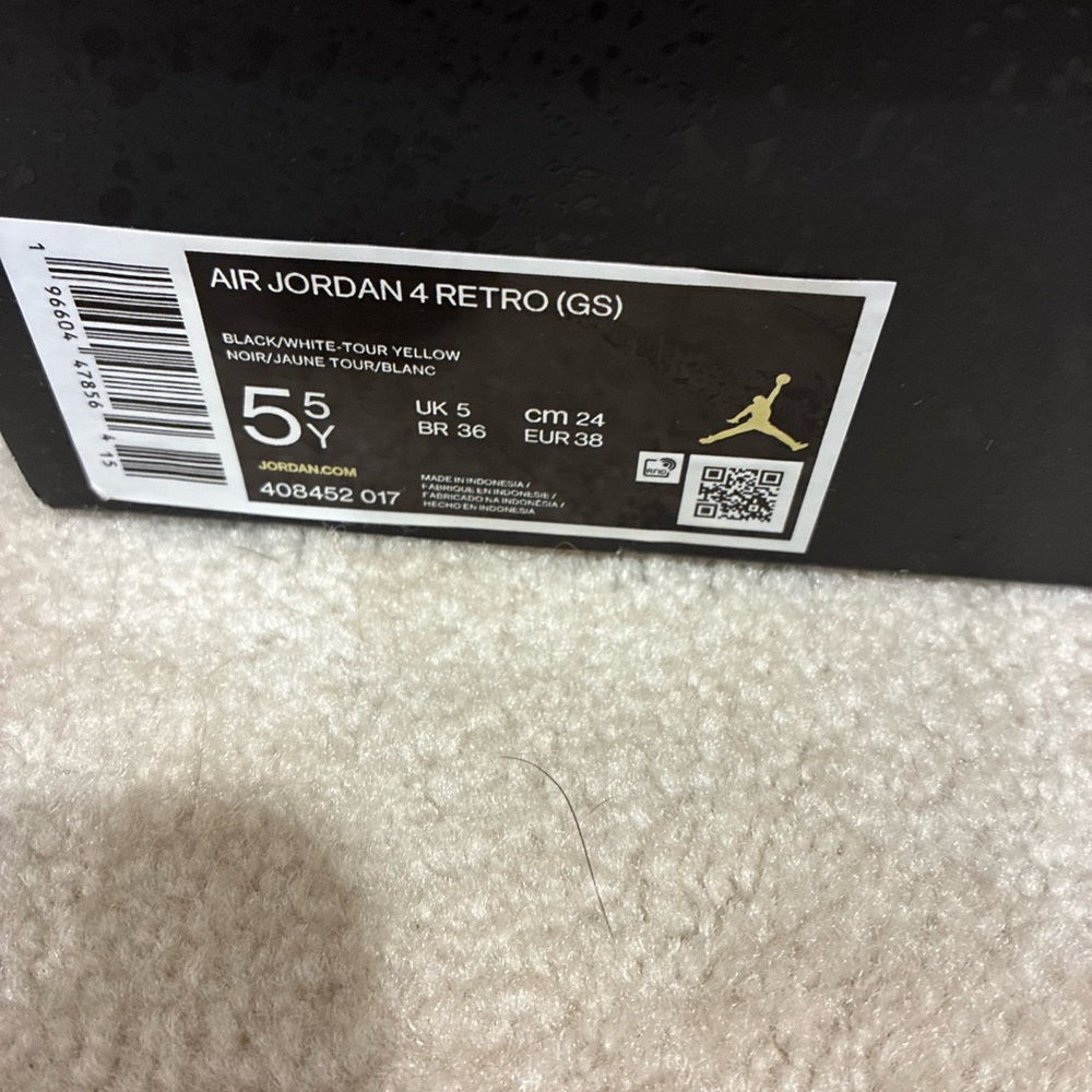 Jordan Black and Yellow Sneakers - Picture 8 of 8